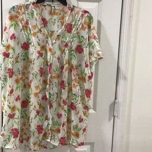 Cream and Red Buttoned Blouse with Mandarin Collar